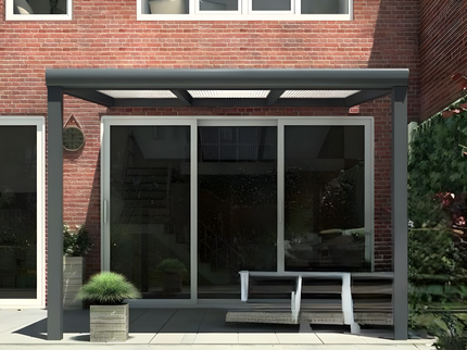 Moderne terrasoverkapping in antraciet RAL 7016 van 3.0 x 2.5 meter met opaal polycarbonaat