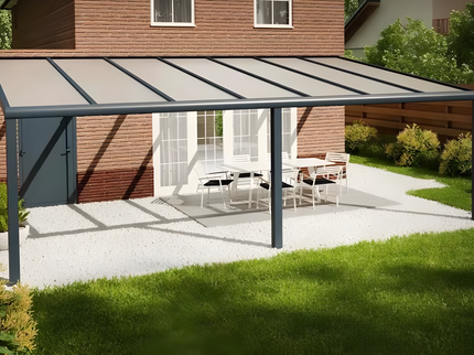 Moderne terrasoverkapping in antraciet RAL 7016 van 7.0 x 2.0 meter met opaal polycarbonaat